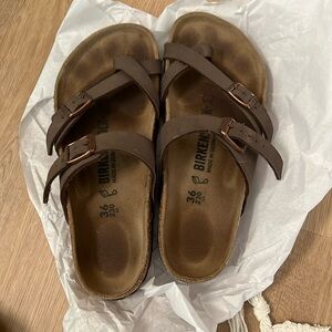 Birkenstock Mayari sandal in mocha